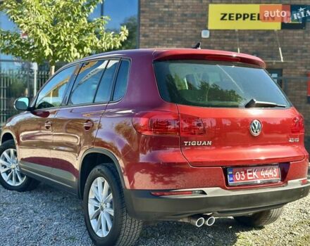 Красный Фольксваген Тигуан, объемом двигателя 2 л и пробегом 236 тыс. км за 12550 $, фото 25 на Automoto.ua