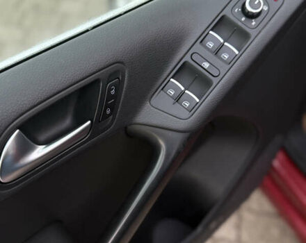 Красный Фольксваген Тигуан, объемом двигателя 0 л и пробегом 211 тыс. км за 13000 $, фото 12 на Automoto.ua