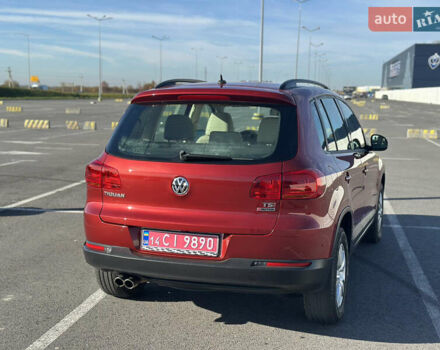 Красный Фольксваген Тигуан, объемом двигателя 1.98 л и пробегом 94 тыс. км за 13750 $, фото 9 на Automoto.ua