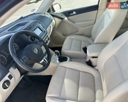 Красный Фольксваген Тигуан, объемом двигателя 1.98 л и пробегом 94 тыс. км за 13750 $, фото 23 на Automoto.ua