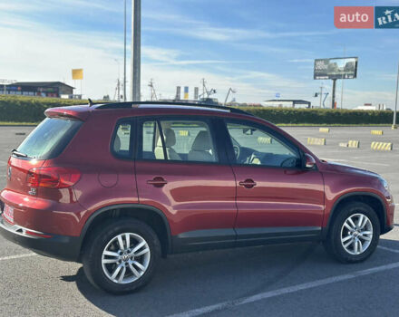 Красный Фольксваген Тигуан, объемом двигателя 1.98 л и пробегом 94 тыс. км за 13750 $, фото 7 на Automoto.ua