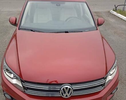 Фольксваген Тігуан 2015 у Буче на Automoto.ua Червоний Фольксваген Тігуан, об'ємом двигуна 1.98 л та пробігом 93 тис. км за 15200 $, фото 1 на Automoto.ua