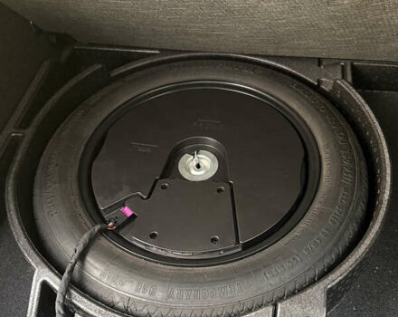 Красный Фольксваген Тигуан, объемом двигателя 0 л и пробегом 211 тыс. км за 13000 $, фото 11 на Automoto.ua