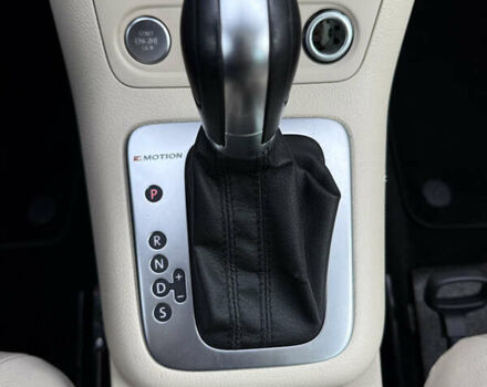 Красный Фольксваген Тигуан, объемом двигателя 2 л и пробегом 162 тыс. км за 14700 $, фото 16 на Automoto.ua