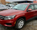 Червоний Фольксваген Тігуан, об'ємом двигуна 2 л та пробігом 140 тис. км за 11100 $, фото 1 на Automoto.ua