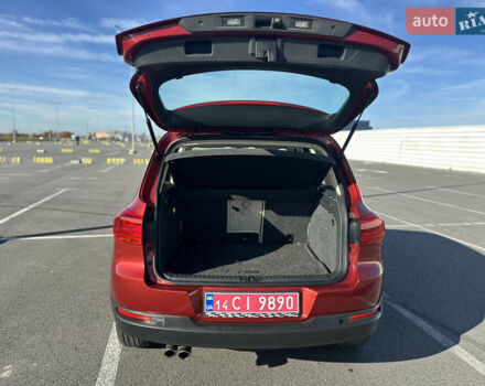 Красный Фольксваген Тигуан, объемом двигателя 1.98 л и пробегом 94 тыс. км за 13750 $, фото 13 на Automoto.ua