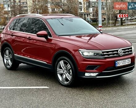 Красный Фольксваген Тигуан, объемом двигателя 1.98 л и пробегом 220 тыс. км за 19900 $, фото 3 на Automoto.ua