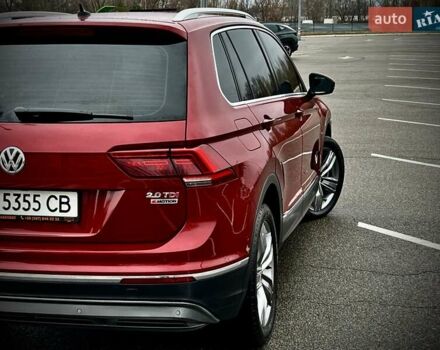 Красный Фольксваген Тигуан, объемом двигателя 1.98 л и пробегом 220 тыс. км за 19900 $, фото 16 на Automoto.ua