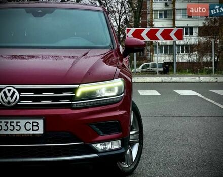 Красный Фольксваген Тигуан, объемом двигателя 1.98 л и пробегом 220 тыс. км за 19900 $, фото 12 на Automoto.ua