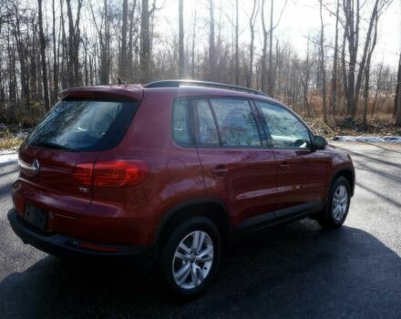 Красный Фольксваген Тигуан, объемом двигателя 2 л и пробегом 79 тыс. км за 7000 $, фото 5 на Automoto.ua