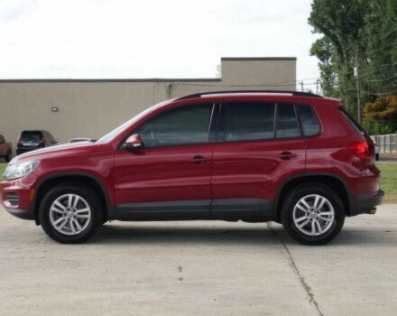 Червоний Фольксваген Тігуан, об'ємом двигуна 2 л та пробігом 79 тис. км за 7200 $, фото 4 на Automoto.ua