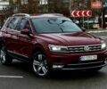 Красный Фольксваген Тигуан, объемом двигателя 1.98 л и пробегом 220 тыс. км за 19900 $, фото 63 на Automoto.ua