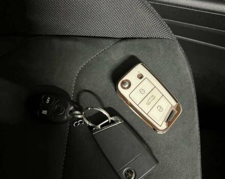 Красный Фольксваген Тигуан, объемом двигателя 1.98 л и пробегом 220 тыс. км за 19900 $, фото 62 на Automoto.ua