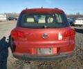 Красный Фольксваген Тигуан, объемом двигателя 2 л и пробегом 73 тыс. км за 10000 $, фото 4 на Automoto.ua