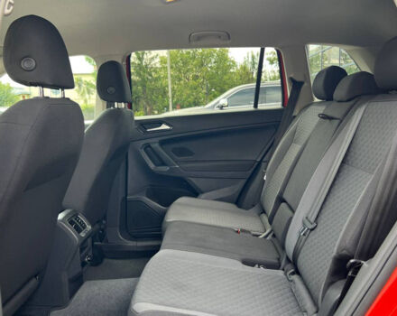 Червоний Фольксваген Тігуан, об'ємом двигуна 2 л та пробігом 127 тис. км за 17700 $, фото 18 на Automoto.ua