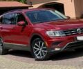 Красный Фольксваген Тигуан, объемом двигателя 2 л и пробегом 90 тыс. км за 367 $, фото 14 на Automoto.ua