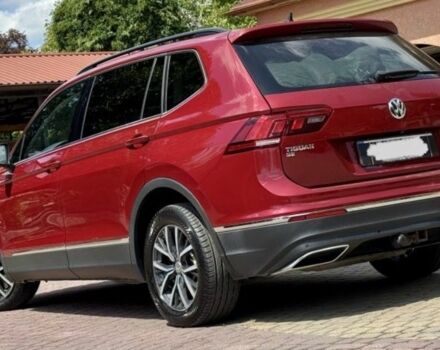 Красный Фольксваген Тигуан, объемом двигателя 2 л и пробегом 90 тыс. км за 367 $, фото 17 на Automoto.ua