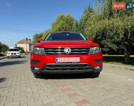 Червоний Фольксваген Тігуан, об'ємом двигуна 2 л та пробігом 133 тис. км за 26400 $, фото 2 на Automoto.ua