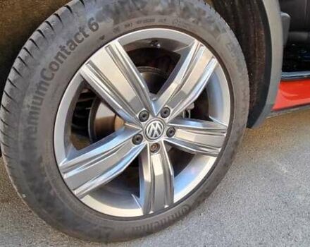 Красный Фольксваген Тигуан, объемом двигателя 1.98 л и пробегом 65 тыс. км за 23500 $, фото 25 на Automoto.ua