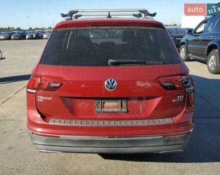Червоний Фольксваген Тігуан, об'ємом двигуна 1.98 л та пробігом 105 тис. км за 10000 $, фото 2 на Automoto.ua
