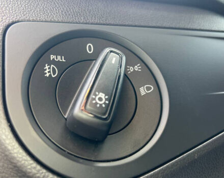 Червоний Фольксваген Тігуан, об'ємом двигуна 2 л та пробігом 127 тис. км за 17700 $, фото 9 на Automoto.ua