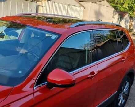 Красный Фольксваген Тигуан, объемом двигателя 1.98 л и пробегом 65 тыс. км за 23500 $, фото 18 на Automoto.ua