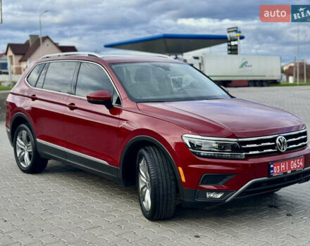 Красный Фольксваген Тигуан, объемом двигателя 2 л и пробегом 52 тыс. км за 22900 $, фото 7 на Automoto.ua