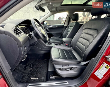 Красный Фольксваген Тигуан, объемом двигателя 2 л и пробегом 52 тыс. км за 22900 $, фото 11 на Automoto.ua