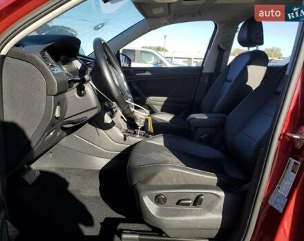 Червоний Фольксваген Тігуан, об'ємом двигуна 1.98 л та пробігом 105 тис. км за 10000 $, фото 7 на Automoto.ua