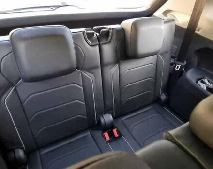 Красный Фольксваген Тигуан, объемом двигателя 1.98 л и пробегом 65 тыс. км за 23500 $, фото 23 на Automoto.ua