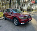 Красный Фольксваген Тигуан, объемом двигателя 2 л и пробегом 91 тыс. км за 18900 $, фото 4 на Automoto.ua