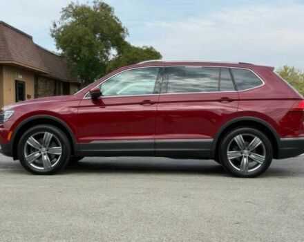 Красный Фольксваген Тигуан, объемом двигателя 2 л и пробегом 40 тыс. км за 11100 $, фото 3 на Automoto.ua