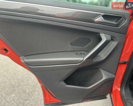 Красный Фольксваген Тигуан, объемом двигателя 1.97 л и пробегом 97 тыс. км за 26300 $, фото 10 на Automoto.ua