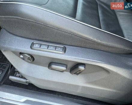 Красный Фольксваген Тигуан, объемом двигателя 2 л и пробегом 91 тыс. км за 18900 $, фото 22 на Automoto.ua