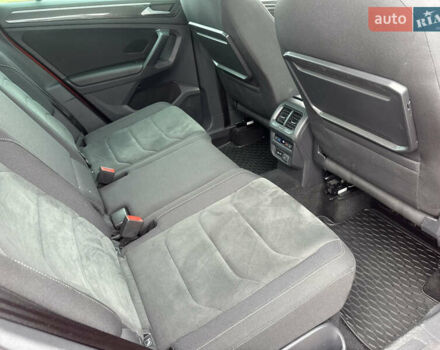 Красный Фольксваген Тигуан, объемом двигателя 1.97 л и пробегом 97 тыс. км за 26300 $, фото 16 на Automoto.ua