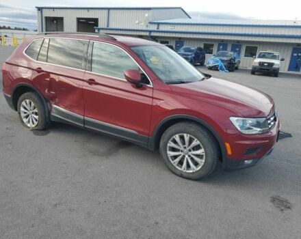 Красный Фольксваген Тигуан, объемом двигателя 2 л и пробегом 78 тыс. км за 3900 $, фото 3 на Automoto.ua