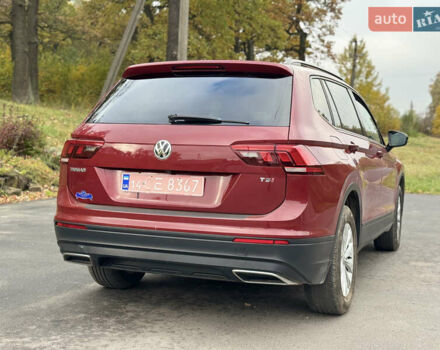 Красный Фольксваген Тигуан, объемом двигателя 2 л и пробегом 156 тыс. км за 16700 $, фото 36 на Automoto.ua