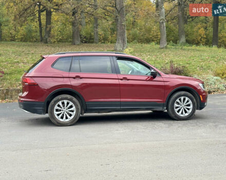 Красный Фольксваген Тигуан, объемом двигателя 2 л и пробегом 156 тыс. км за 16700 $, фото 28 на Automoto.ua