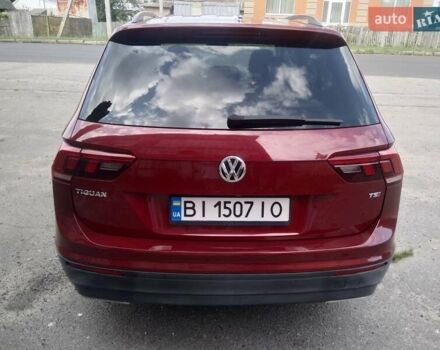 Красный Фольксваген Тигуан, объемом двигателя 1.98 л и пробегом 113 тыс. км за 16500 $, фото 6 на Automoto.ua