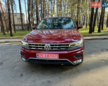 Красный Фольксваген Тигуан, объемом двигателя 2 л и пробегом 91 тыс. км за 18900 $, фото 3 на Automoto.ua
