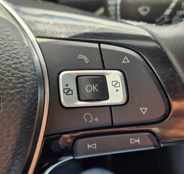 Червоний Фольксваген Тігуан, об'ємом двигуна 1.98 л та пробігом 110 тис. км за 21600 $, фото 18 на Automoto.ua