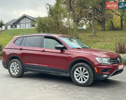 Красный Фольксваген Тигуан, объемом двигателя 2 л и пробегом 156 тыс. км за 16700 $, фото 20 на Automoto.ua