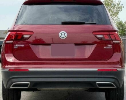 Красный Фольксваген Тигуан, объемом двигателя 2 л и пробегом 40 тыс. км за 11100 $, фото 5 на Automoto.ua