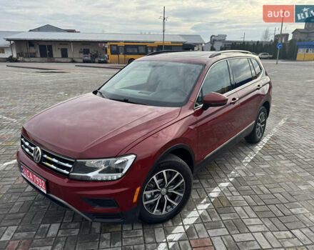Червоний Фольксваген Тігуан, об'ємом двигуна 1.98 л та пробігом 176 тис. км за 16588 $, фото 23 на Automoto.ua