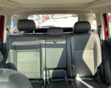 Червоний Фольксваген Тігуан, об'ємом двигуна 2 л та пробігом 49 тис. км за 9850 $, фото 12 на Automoto.ua