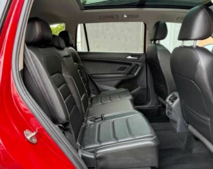 Красный Фольксваген Тигуан, объемом двигателя 2 л и пробегом 40 тыс. км за 11100 $, фото 10 на Automoto.ua