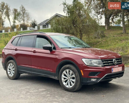 Красный Фольксваген Тигуан, объемом двигателя 2 л и пробегом 156 тыс. км за 16700 $, фото 18 на Automoto.ua