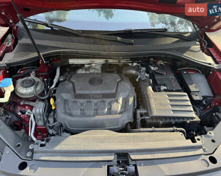 Красный Фольксваген Тигуан, объемом двигателя 2 л и пробегом 91 тыс. км за 18900 $, фото 30 на Automoto.ua