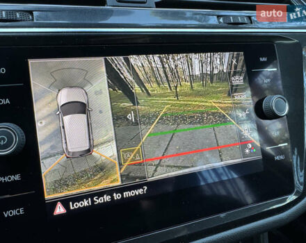 Красный Фольксваген Тигуан, объемом двигателя 2 л и пробегом 91 тыс. км за 18900 $, фото 29 на Automoto.ua