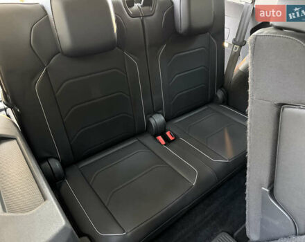 Красный Фольксваген Тигуан, объемом двигателя 2 л и пробегом 91 тыс. км за 18900 $, фото 16 на Automoto.ua